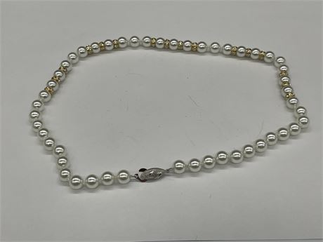 PEARL NECKLACE W/ STERLING CLASP