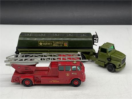 VINTAGE LESNEY DIECAST MERRYWEATHER FIRE ENGINE #15 FORD LTS TRACTOR + TANKE