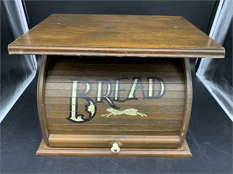 WOODEN BREAD BOX