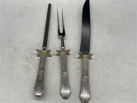 NORTHUMBRIA STERLING SILVER CARVING SET LAURIER PATTERN