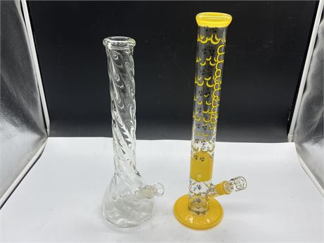 2 CLEAN GLASS BONGS (Tallest is 18”)