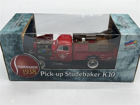 LIMITED EDITION CANADIAN TIRE DIECAST IN BOX - 1938 STUDEBAKER
