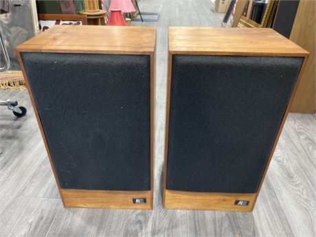ACOUSTIC RESEARCH AR-12 SPEAKERS - UNTESTED (25” tall)