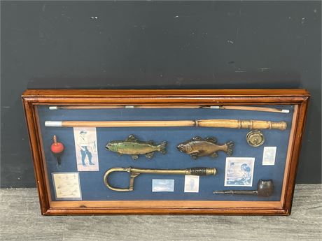 VINTAGE STYLE FISHING WALL PIECE - 21”x12”