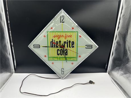 VINTAGE 1963 USA MADE DIET-RITE WORKING CLOCK 16”x16”