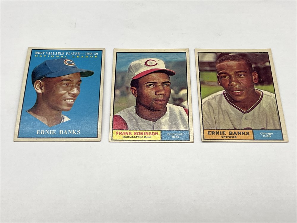 Urban Auctions - (3) 1961 TOPPS ERNIE BANKS / FRANK ROBINSON CARDS