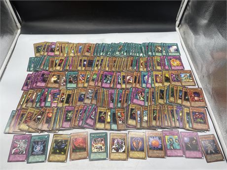 LARGE LOT OF MISC YU-GI-OH CARDS