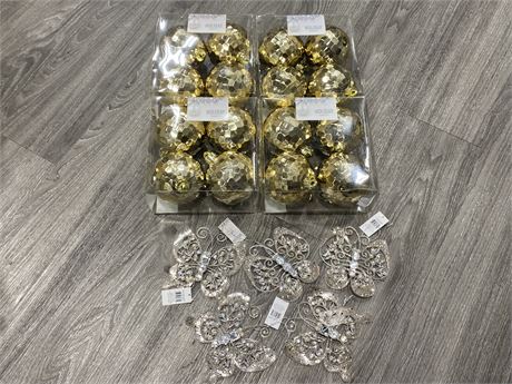 4 PACKS OF LARGE GOLD XMAS BULBS & 5 BUTTERFLIES ALL NEW