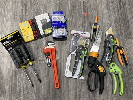 ASSORTED TOOLS LOT - ALL NEW