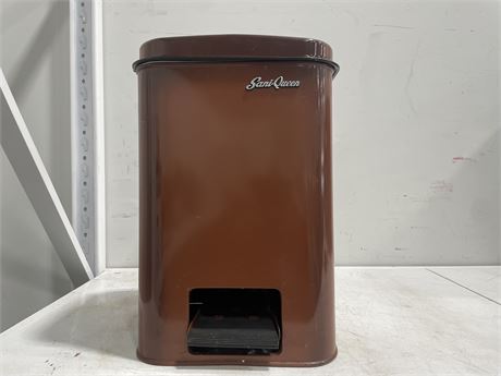 VINTAGE SANI-QUEEN TRASH CAN W/ FOOT PEDAL (12”x11”x18”)