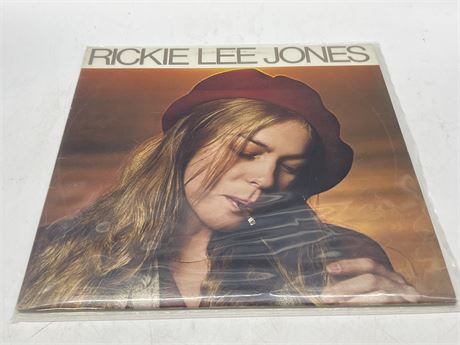 RICKIE LEE JONES - EXCELLENT (E)