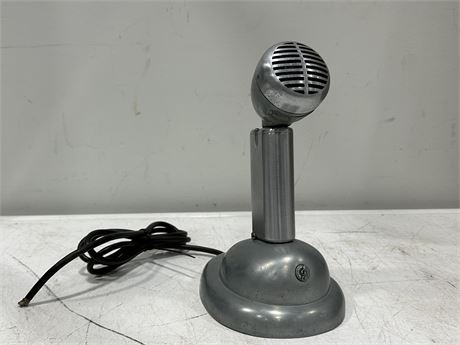 1940s-50s SHURE BROS MICROPHONE (9”)