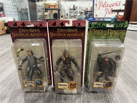 3 EARLY 2000’s THE LORD OF THE RINGS FIGURES IN BOX