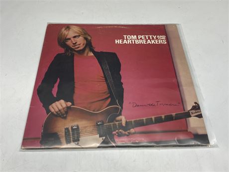 TOM PETTY & THE HEARTBREAKERS - DAMN THE TORPEDOES - EXCELLENT (E)