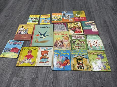LOT OF 19 VINTAGE CHILDREN'S BOOKS