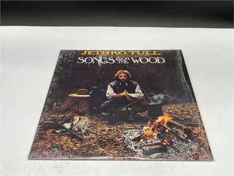 JETHRO TULL - SONGS FROM THE WOODS - NEAR MINT (NM)