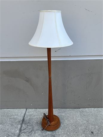 MID CENTURY MODERN TEAK FLOOR LAMP - VERY CLEAN 59” TALL