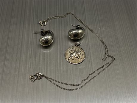 VINTAGE STERLING SILVER BELL PENDANT NECKLACE, EARRING STUDS & BULL PENDANT