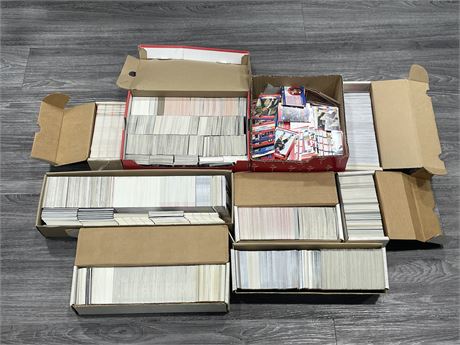 LARGE LOT OF MISC 90’s NHL CARDS