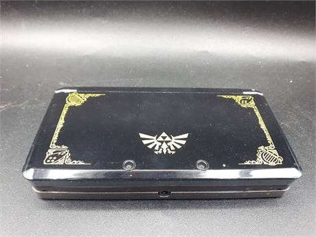 RARE - LIMITED EDITION ZELDA 3DS CONSOLE - MINT CONDITION