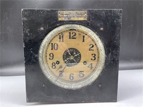 VINTAGE RELIANCE TIME SWITCH WITH LOCKING KEY