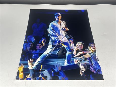 JUSTIN BIEBER SIGNED PICTURE 11”x14”