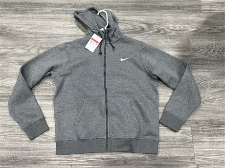 BRAND NEW W/ TAGS NIKE ZIP UP HOODIE - SIZE L