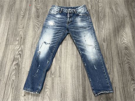 D SQUARED MENS JEANS SIZE EURO 48