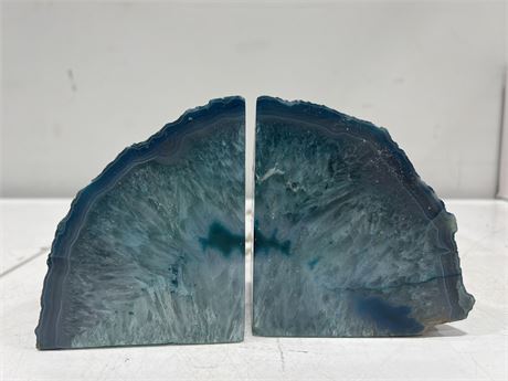 PAIR OF AGATE BOOK ENDS - 5.5”
