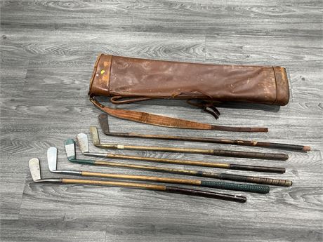 6 VINTAGE RIGHT HANDED GOLF CLUBS W/ BAG - BAG STRAP IS RIPPED