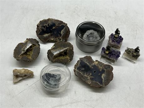 LOT OF SMALL GEODES / COLLECTABLE ROCKS
