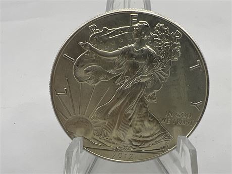 1 OZ 999 FINE SILVER 2012 USA LIBERTY COIN