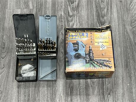 DRILL DOCTOR + 2 BOXES OF DRILL BITS