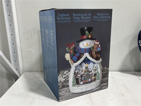 LIGHTED SNOWMAN WORKING IN BOX