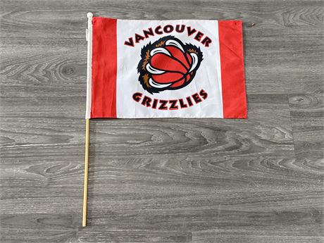 VINTAGE VANCOUVER GRIZZLIES FLAG (17”X12”)