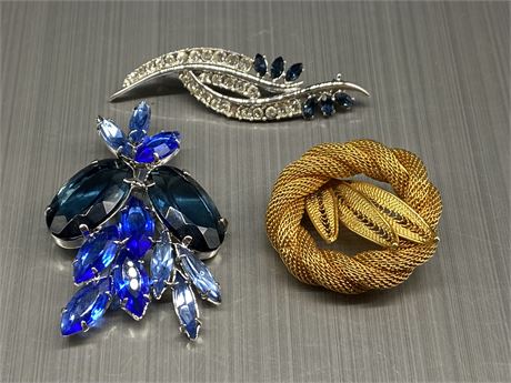 3 GOOD PIECES OF VINTAGE COSTUME JEWELRY- 2 RHINESTONE 1 GOLD PLATED