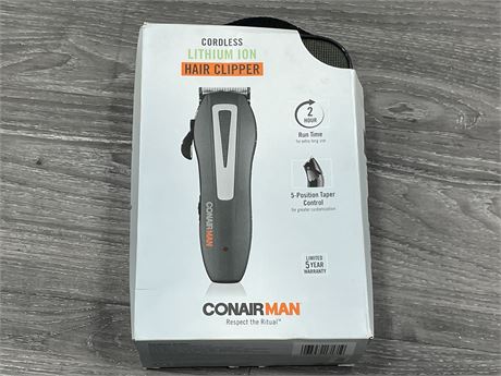 (NEW) CONAIRMAN CORDLESS LITHIUM ION HAIR CLIPPER W/ CARRYING CASE