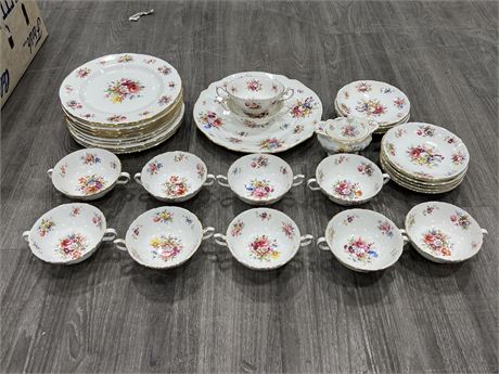 35 PIECE MADE IN ENGLAND CHINA SET