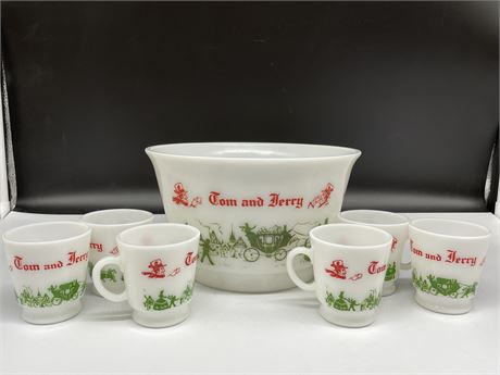 MILK GLASS VINTAGE TOM & JERRY SET / 1 BOWL & 6 CUPS (BOWL IS 6” TALL)