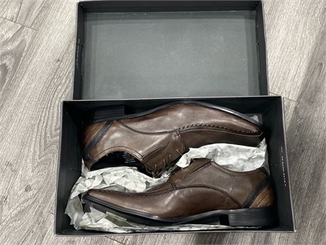 NEW IN BOX KENNETH COLE ORIONS WELT SHOES MENS SIZE 10