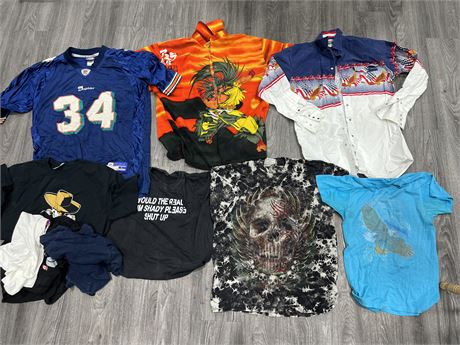 LOT OF MISC CLOTHING - SOME VINTAGE