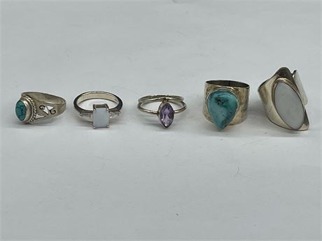 5 STERLING SILVER RINGS WITH STONES