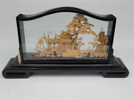 LARGE CHINESE PICTORIAL IN GLASS (11"x20")