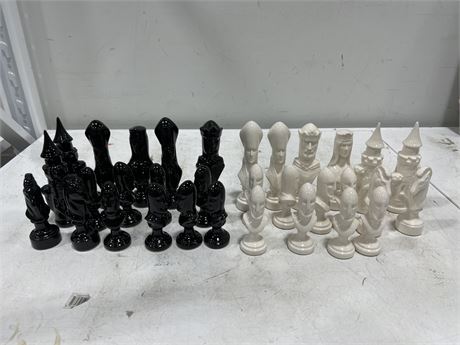32 LARGE DECORATIVE CHESS PIECES (Tallest is 6.5”)