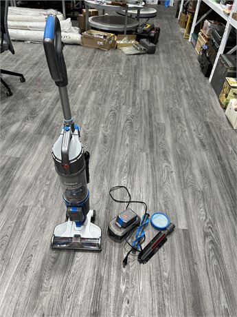 HOOVER CORDLESS VACUUM W/ ATTACHMENTS & ACCESSORIES