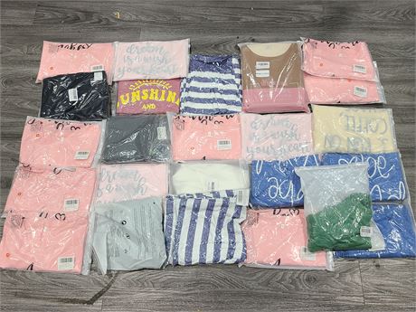 LOT OF NEW WOMENS T-SHIRTS