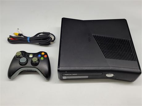 BLACK XBOX 360 W/ CORDS AND CONTROLLER