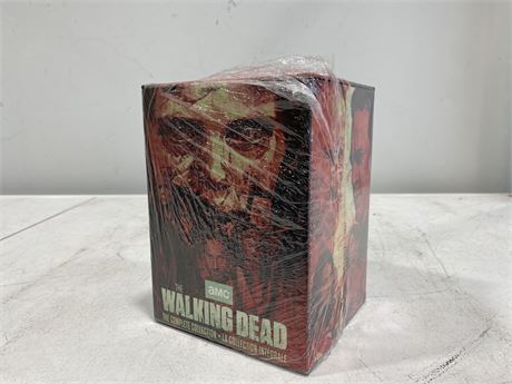 SEALED NEW THE WALKING DEAD COMPLETE BLU RAY SERIES BOX SET - PACKING HAS DAMAGE