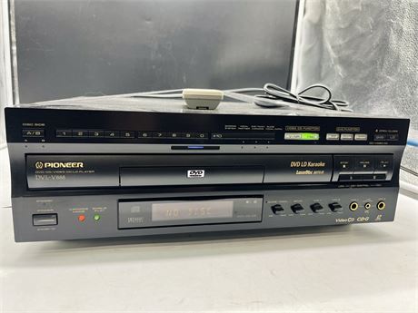 PIONEER DVL-V888 LASER DISC/CD/DVD PLAYER (WORKING)