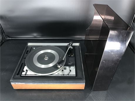 DUAL RECORD PLAYER